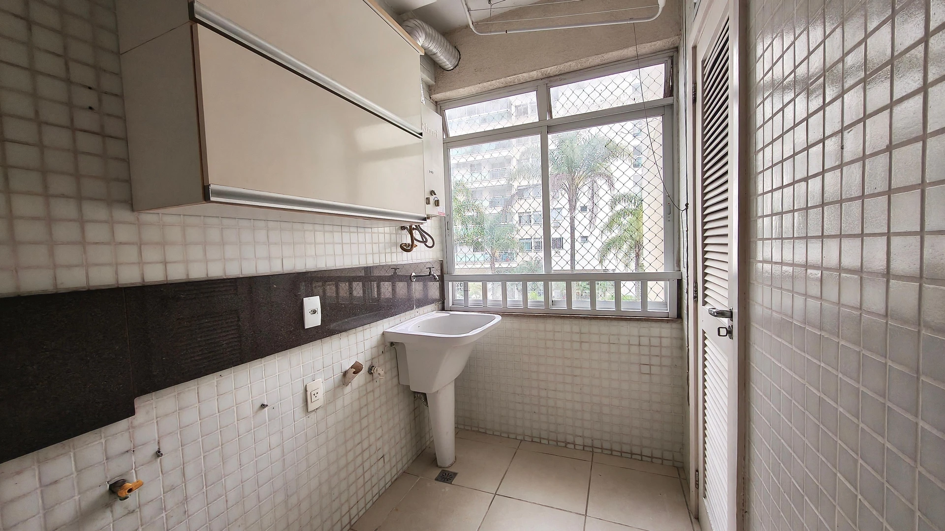 Квартира 91 м² з пральною машиною та видом на гори — photo 9