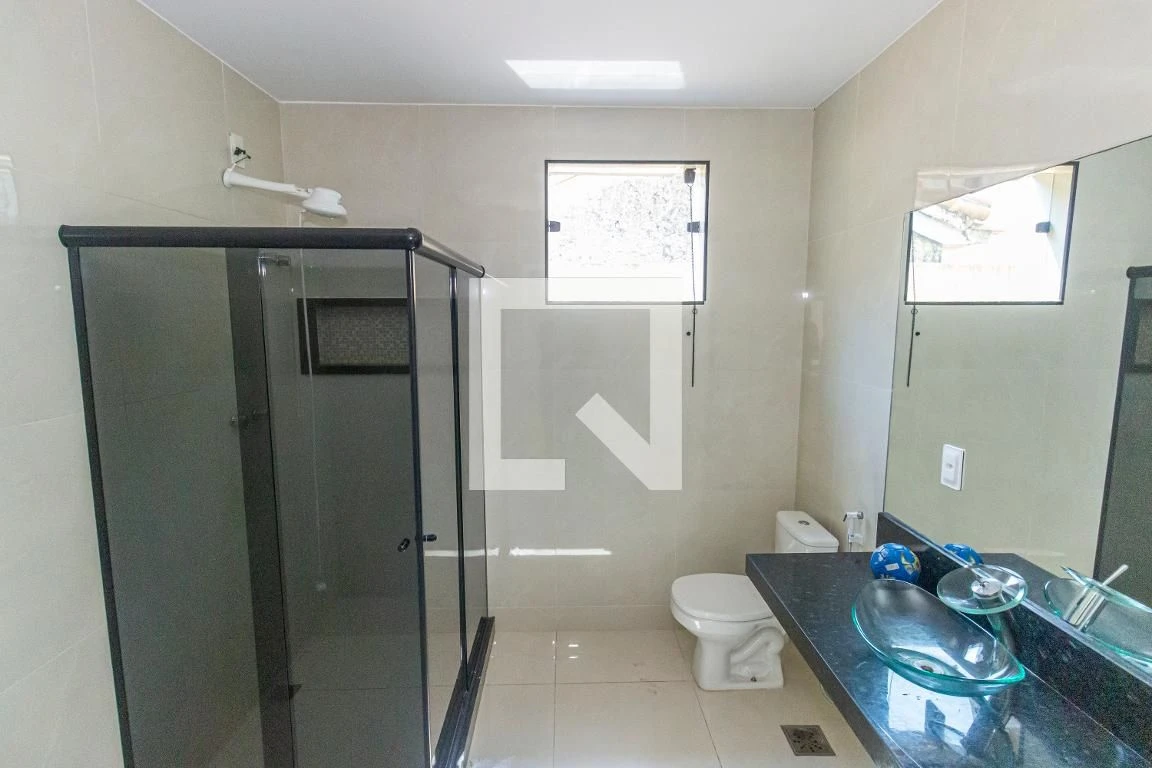 420 m² house with a jacuzzi and a private pool — photo 52