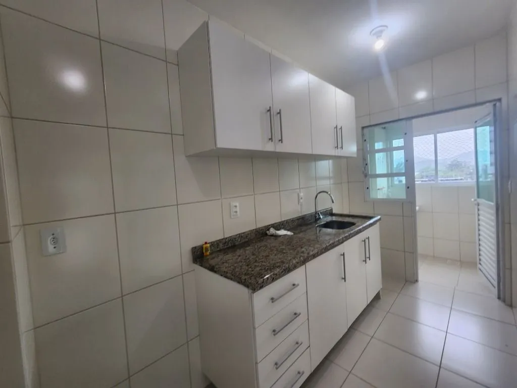 Квартира: 2 спальни, 1 со своей ванной, 75 м², Флорианополис — photo 2
