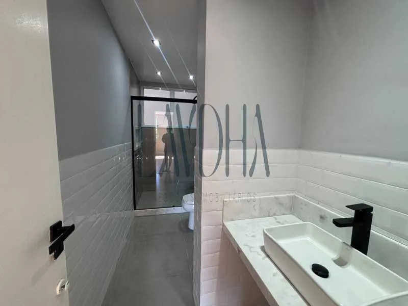 Apartment with 4 bedrooms, 1 en-suite, 138 m² — photo 22
