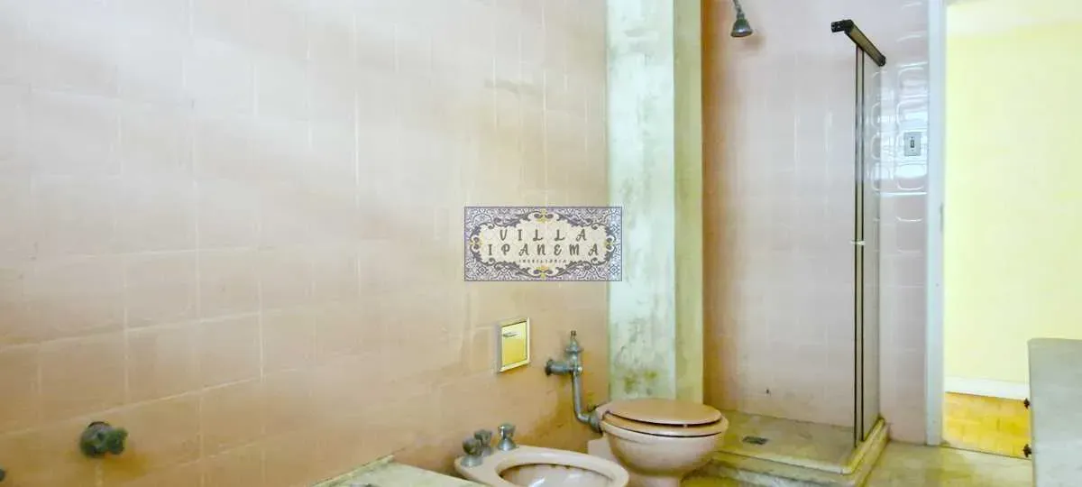 Apartamento de 4 quartos com banheira — photo 22