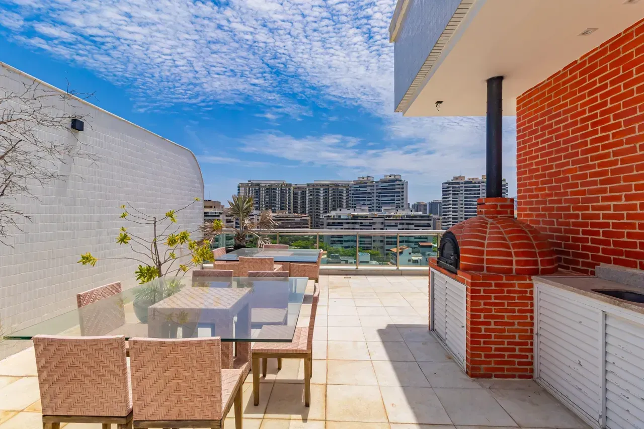 575 m² apartment with 4 en-suite bedrooms and 4 parking — photo 86