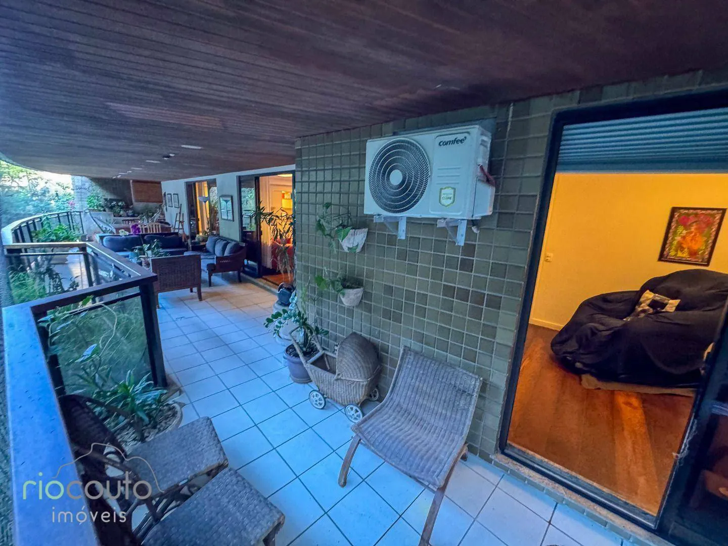 Apartment with 4 bedrooms and balconies, 370 m² — photo 21
