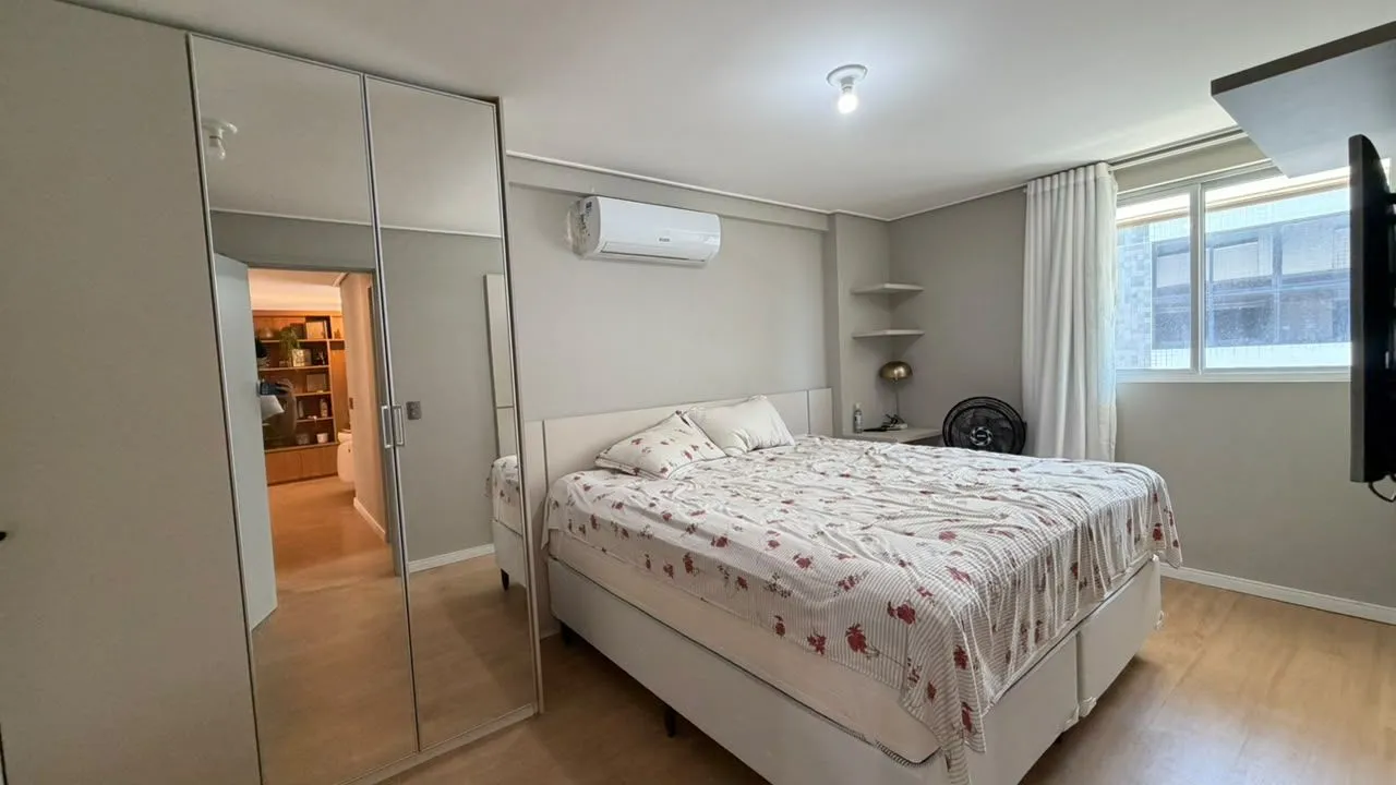 2-bedroom apartment in a building with a pool — photo 5