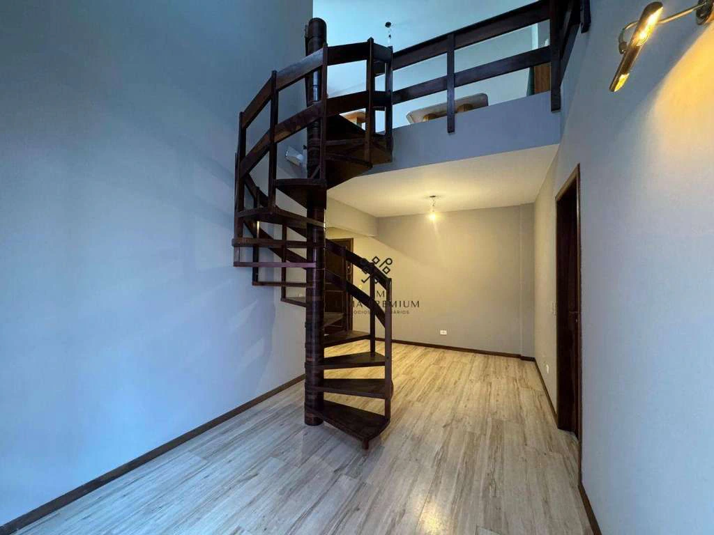 Duplex penthouse with 3 bedrooms and private balcony
