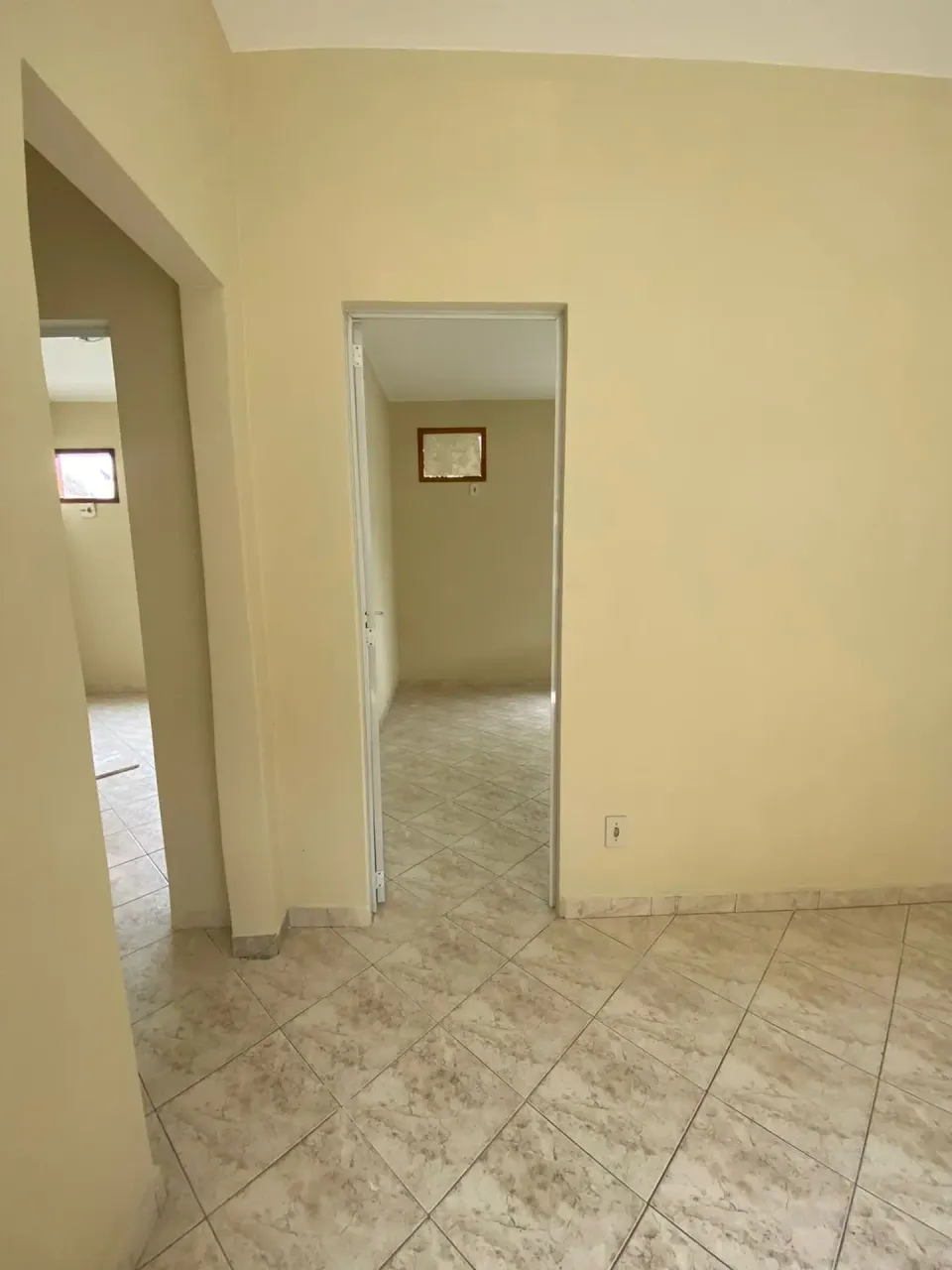 Casa sin muebles con 2 dormitorios y balcón — photo 13