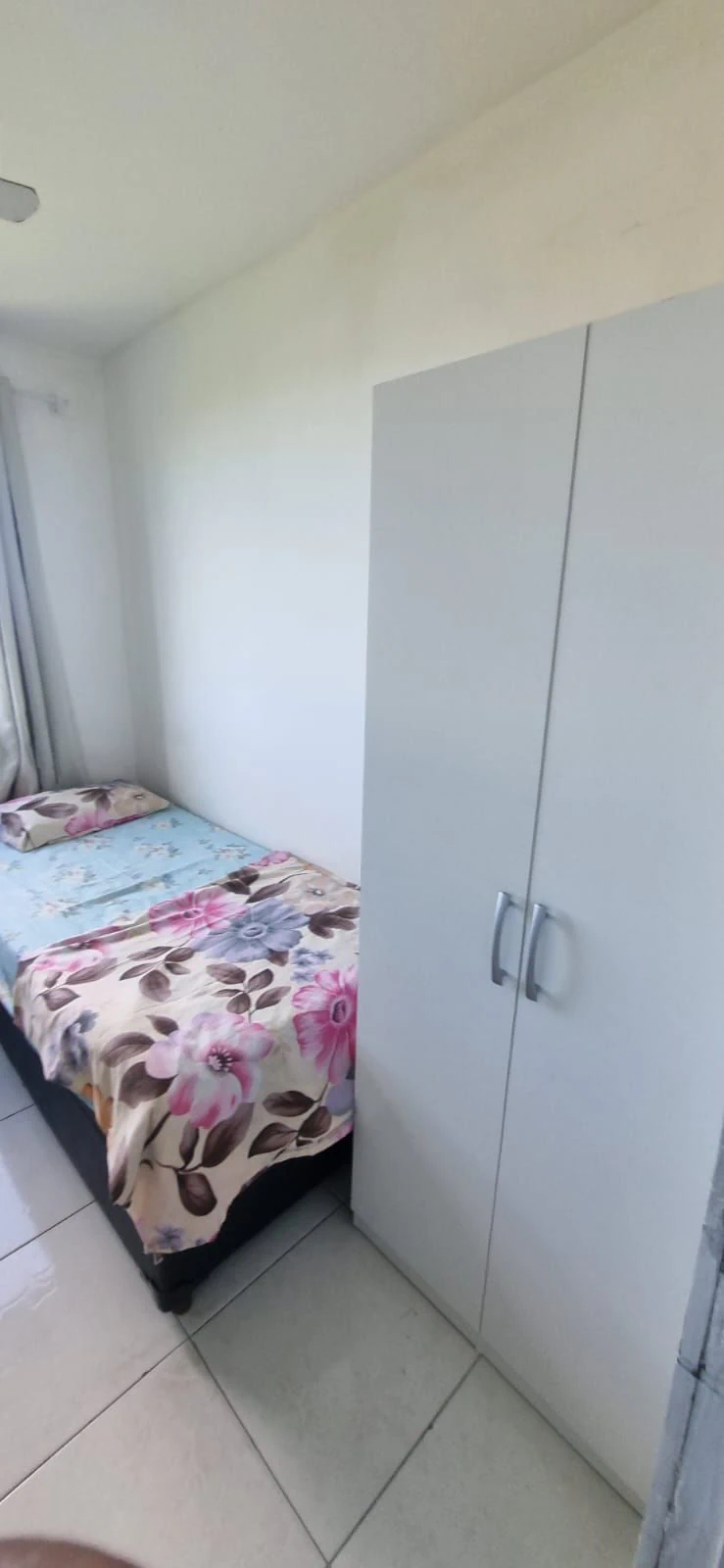Furnished 3-bedroom apartment with separate kitchen — photo 11