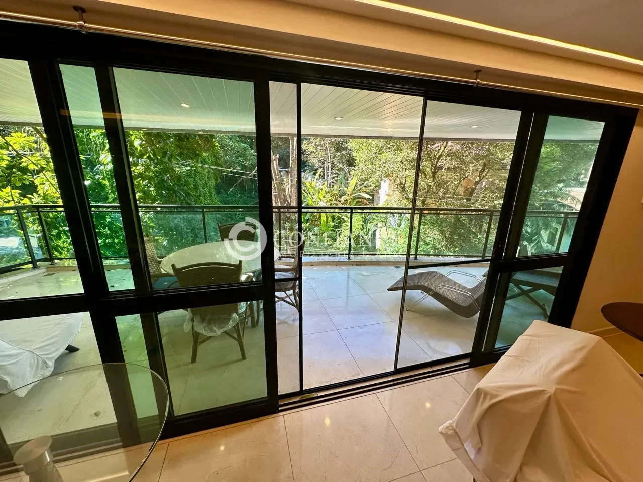 Apartamento de 230 m² com 2 quartos e armários embutidos — photo 6