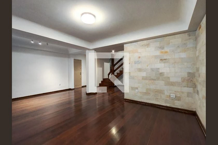 House with 5 en-suite bedrooms, 285 m² and parking — photo 18