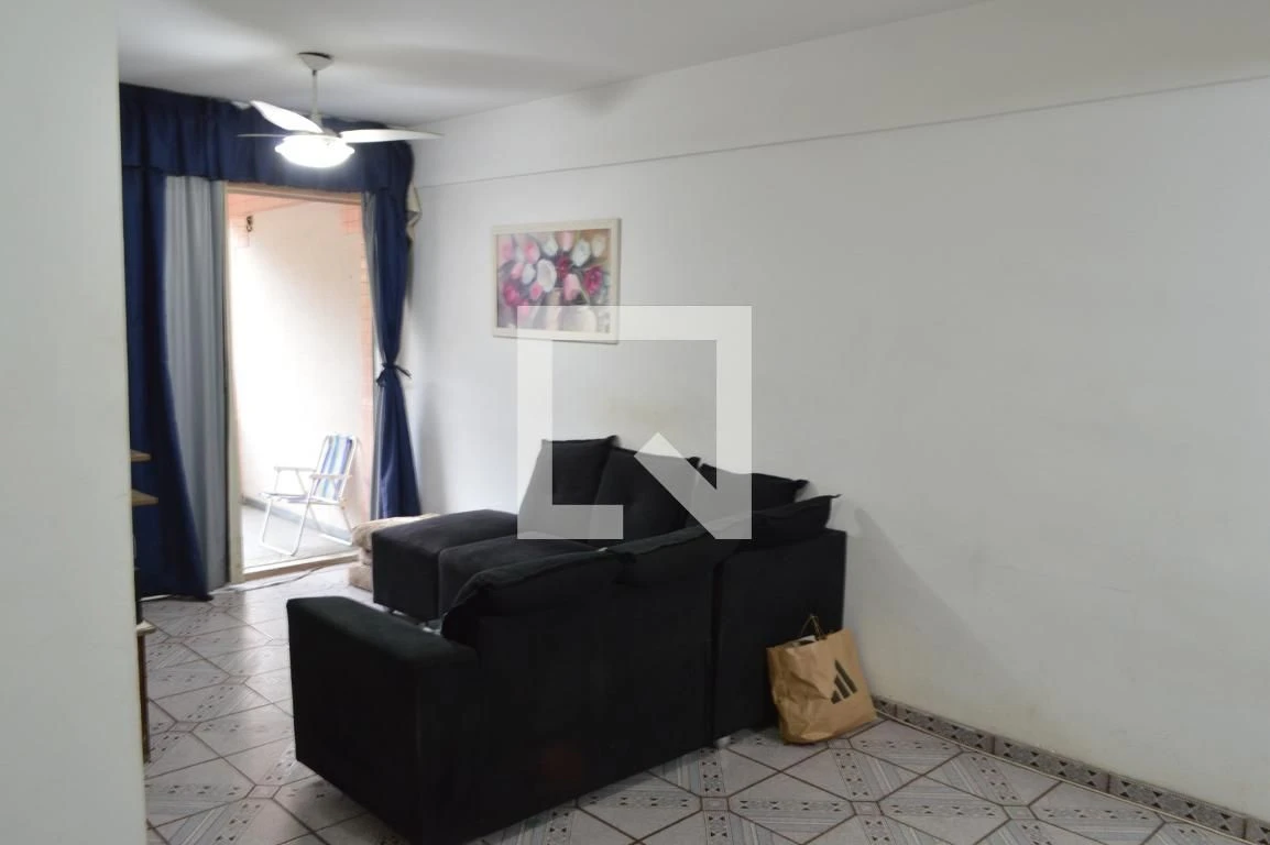 Furnished apartment with 3 bedrooms and a balcony — photo 29