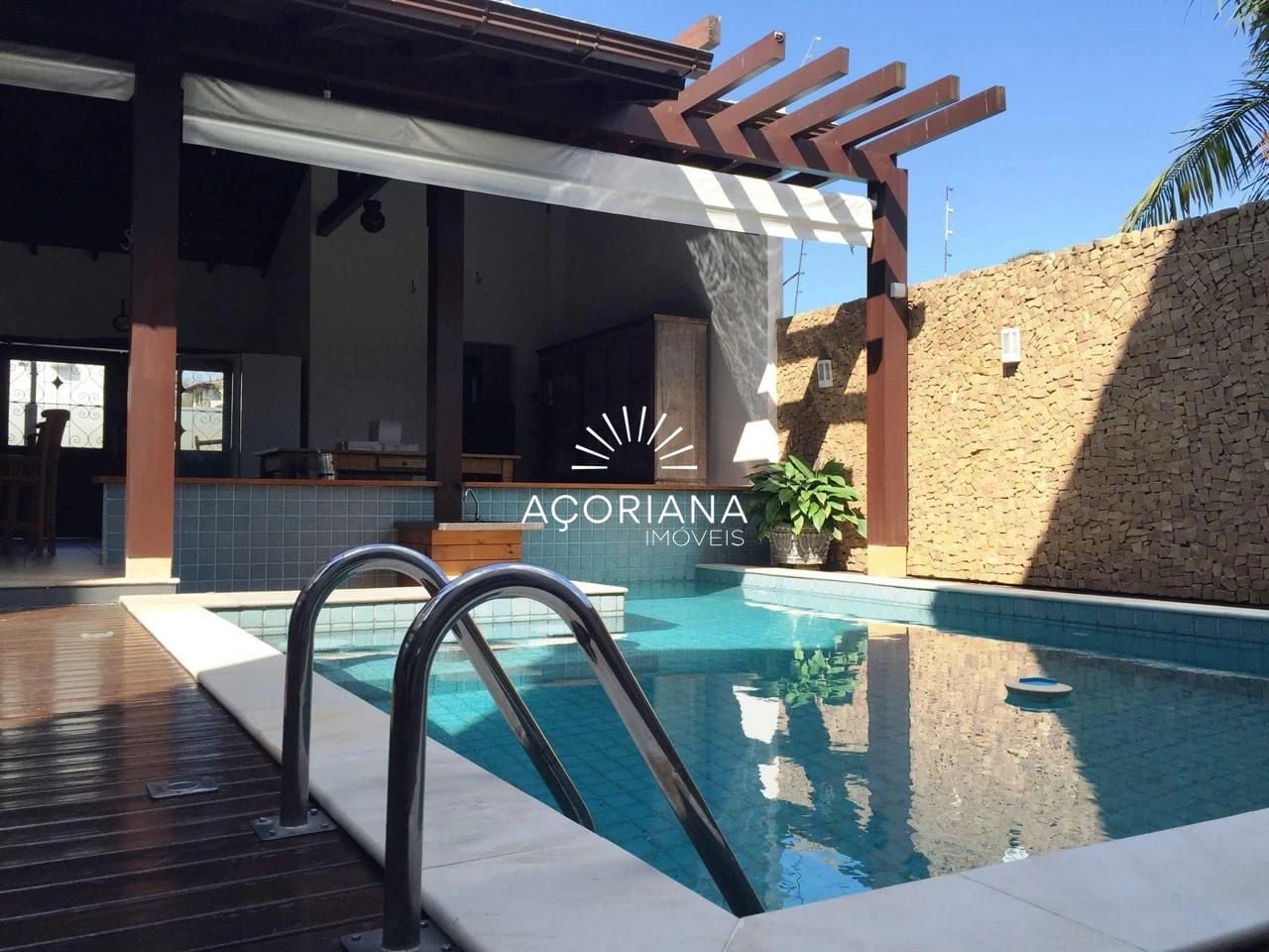 Casa sin amueblar con 4 dormitorios y 5 baños — photo 2