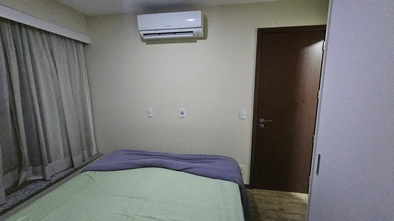 Furnished 1-bedroom apartment with open-plan kitchen — photo 5
