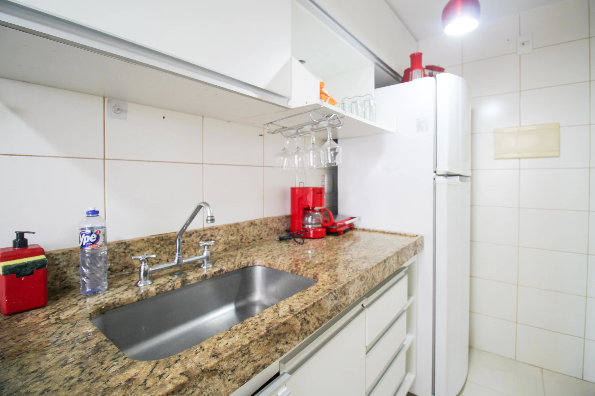 Apartamento mobiliado com 2 quartos e varanda envidraçada — photo 26