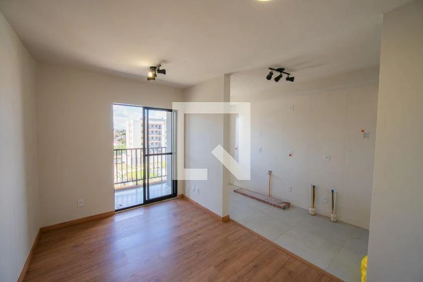 2-bedroom apartment in a building with a gym — photo 5