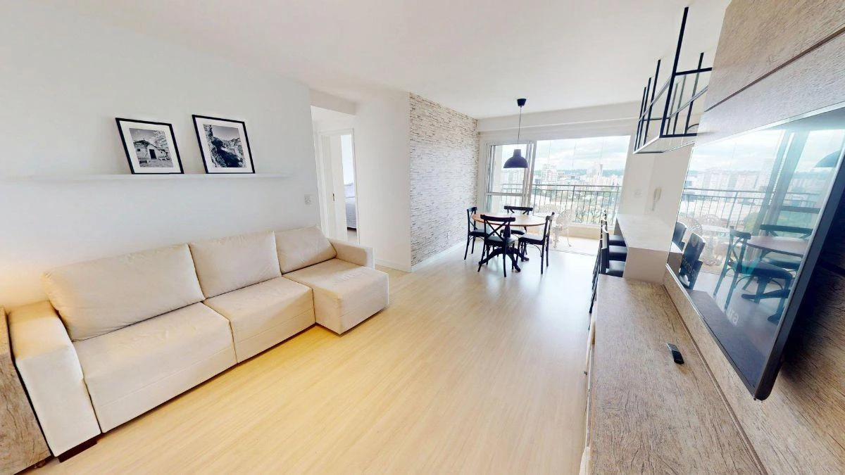 Furnished apartment, 95 m², with a glass-enclosed balcony — photo 22