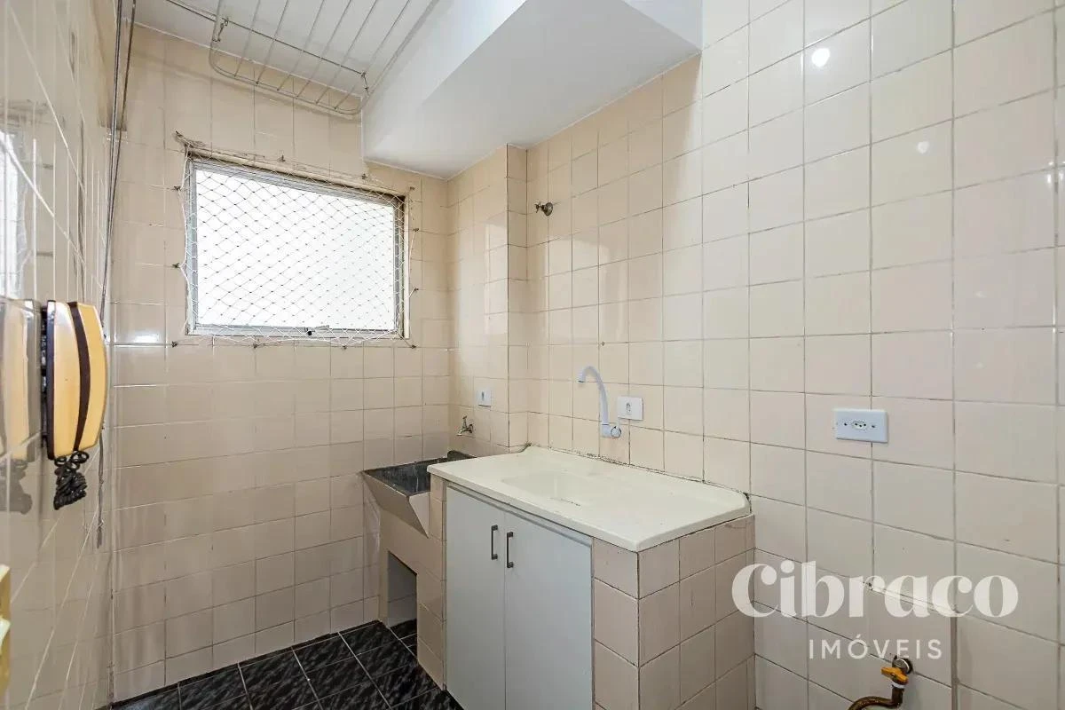 Apartamento com piso de madeira ou laminado, Rebouças — photo 5