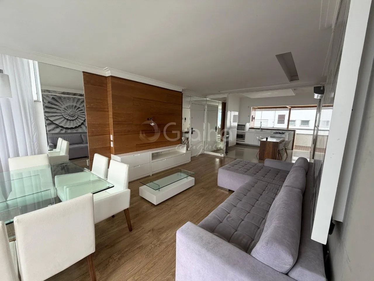 3-bedroom apartment with a bathtub in Florianópolis — photo 15