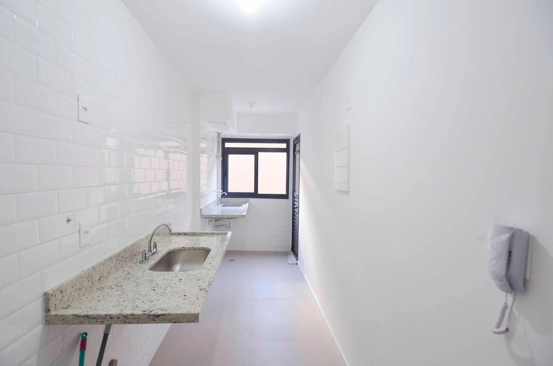 Apartamento de 2 quartos em condomínio com sauna — photo 24