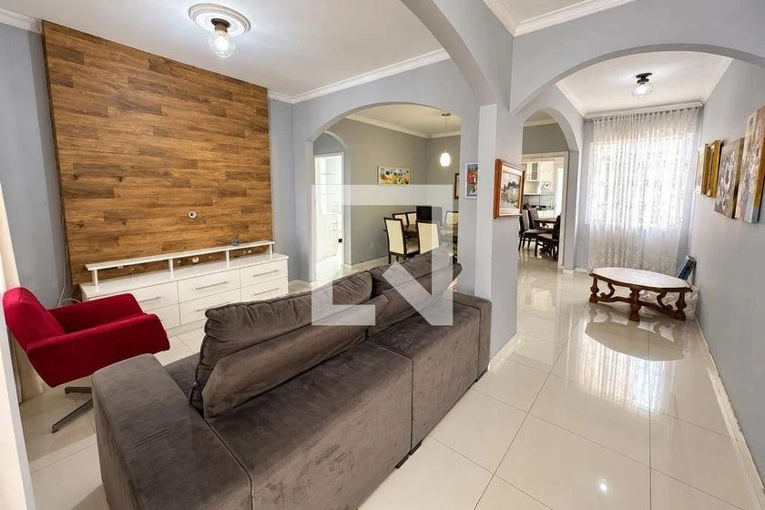 Casa de 3 quartos com espaço de home office, Capoeiras Leste