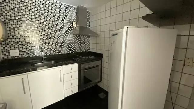 One-bedroom apartment in a building with a sauna — photo 11
