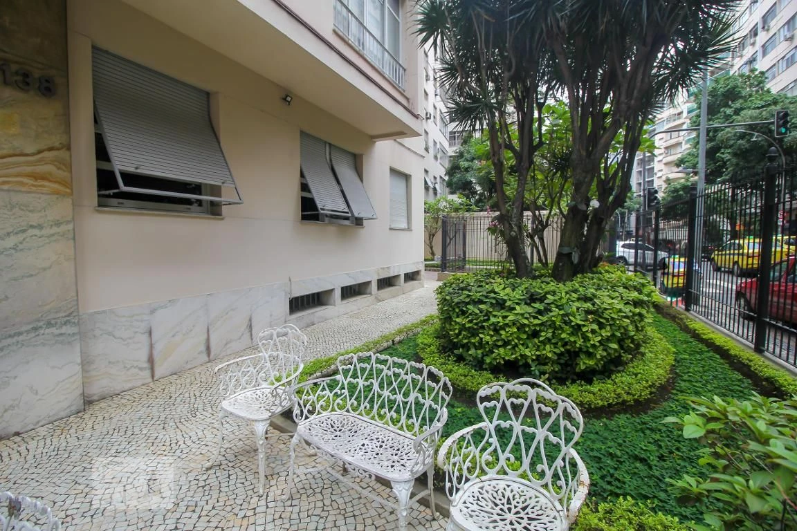 Rental apartment with 2 bedrooms and a balcony — photo 3