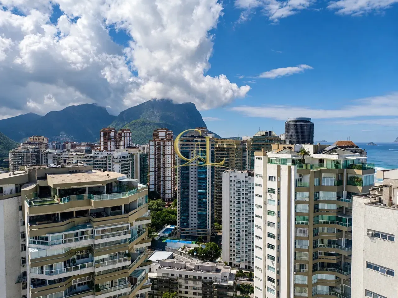 Apartamento mobiliado com 4 quartos e 4 banheiros — photo 3