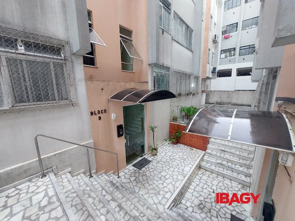 Apartamento amueblado con cocina a gas y 2 dormitorios — photo 20