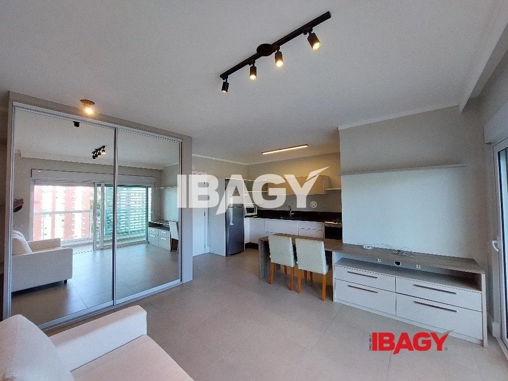 Apartamento amueblado de 80 m² con 1 suite — photo 2