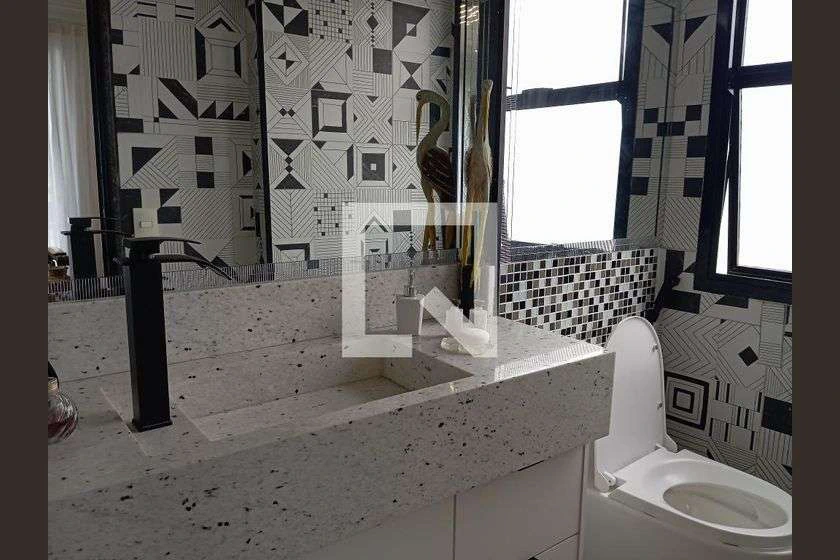Furnished 170 m² apartment with 2 en-suite bedrooms — photo 25