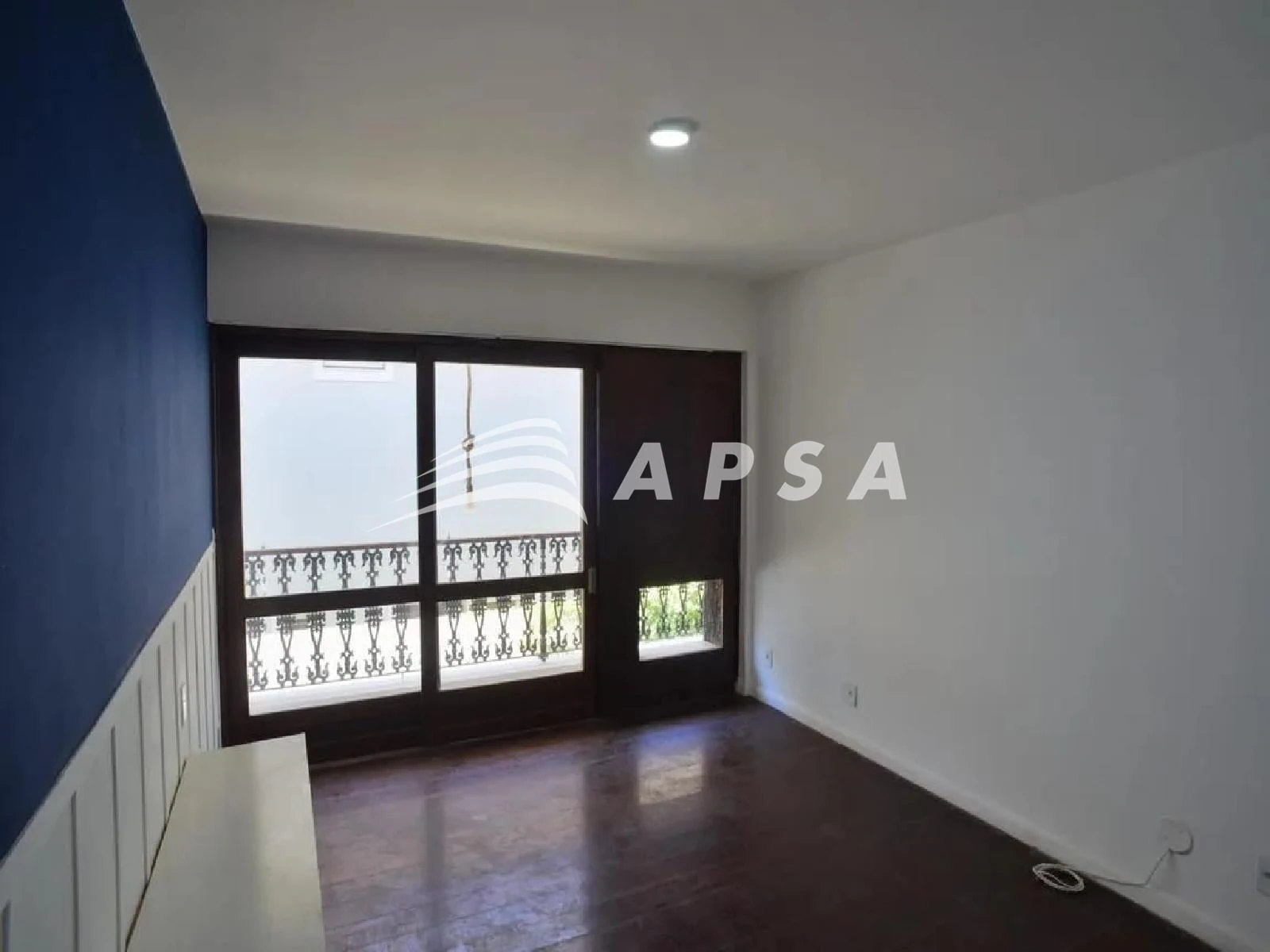 4-bedroom house with a private pool — photo 17