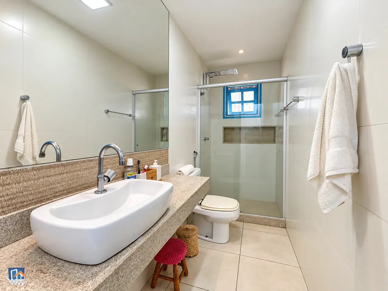 3-bedroom house with a home office — photo 6