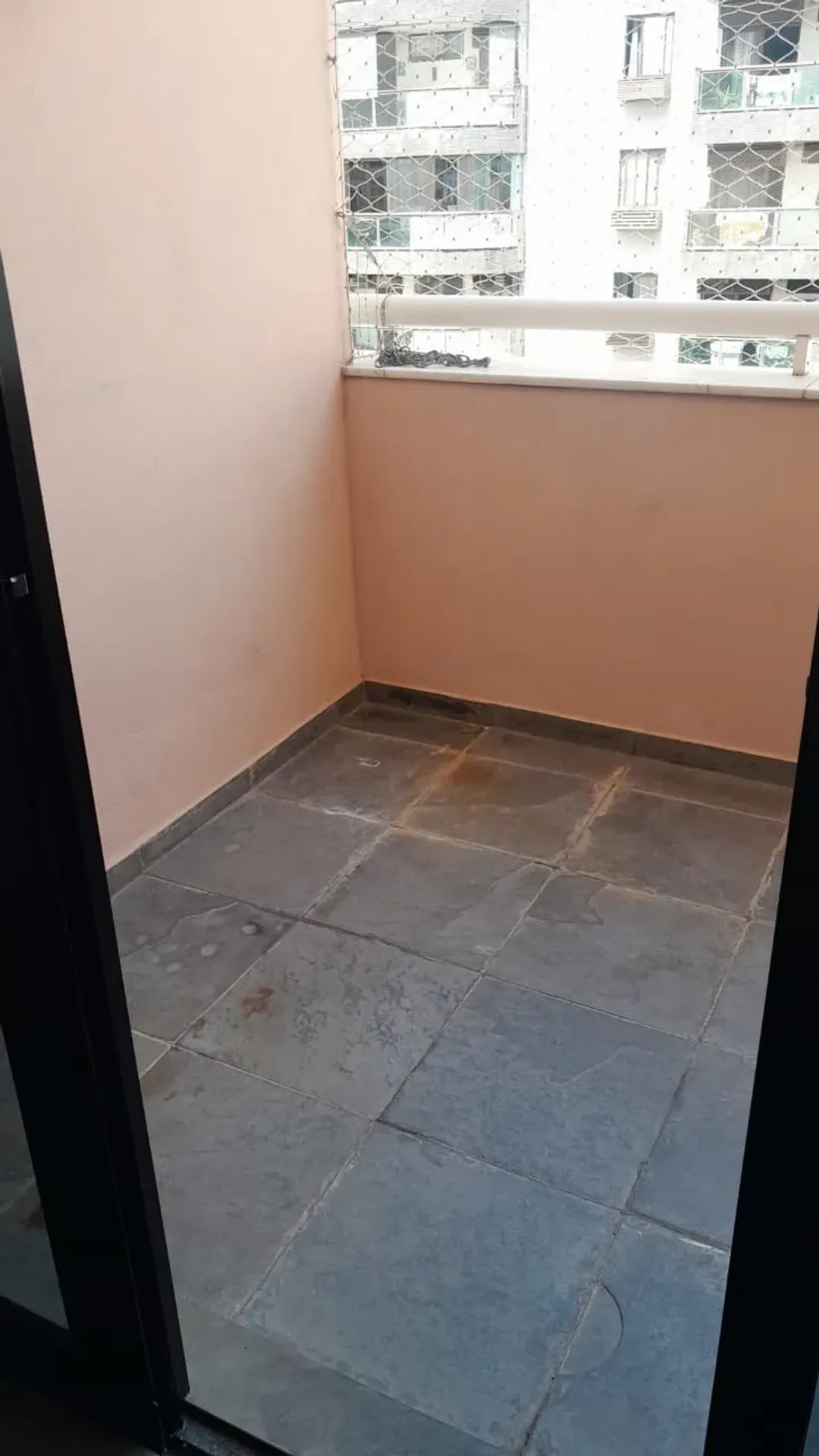 Квартира на 11-м этаже с грилем на балконе — photo 8
