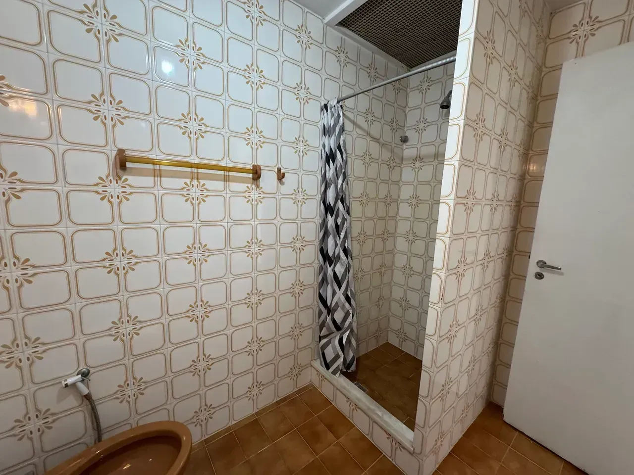 Mountain view in a one-bedroom apartment, 63 m² — photo 17