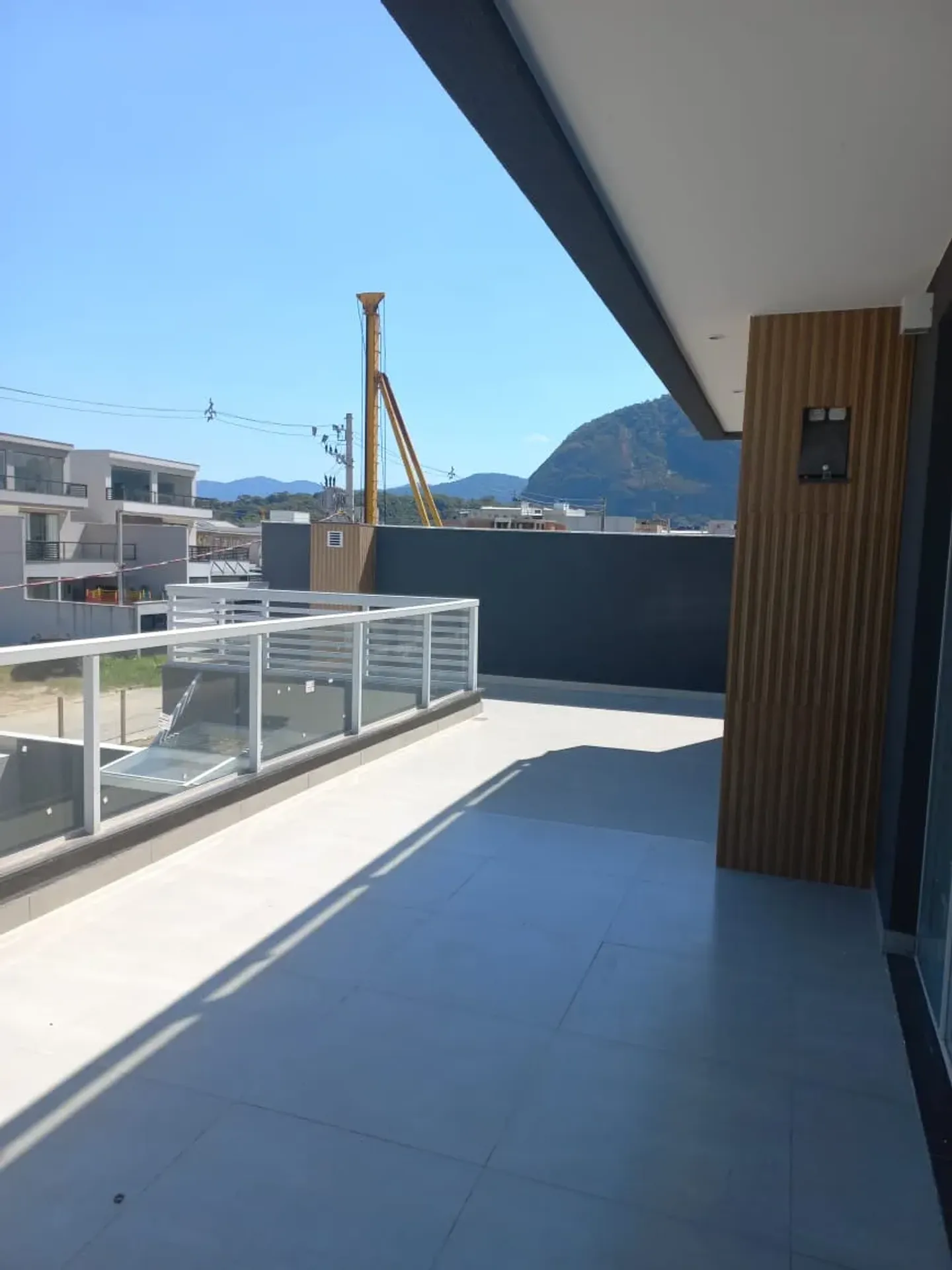 Duplex house with 3 en-suite bedrooms and 300 m² — photo 2