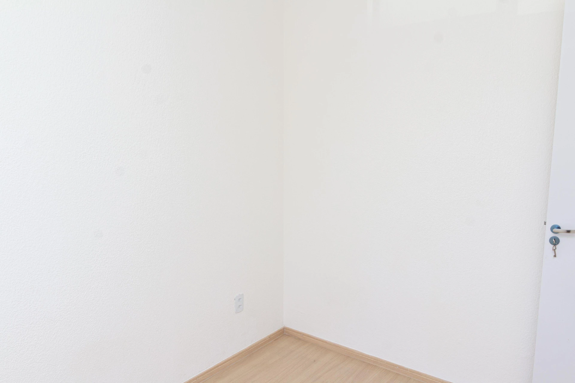2-bedroom apartment in a building with a pool — photo 27
