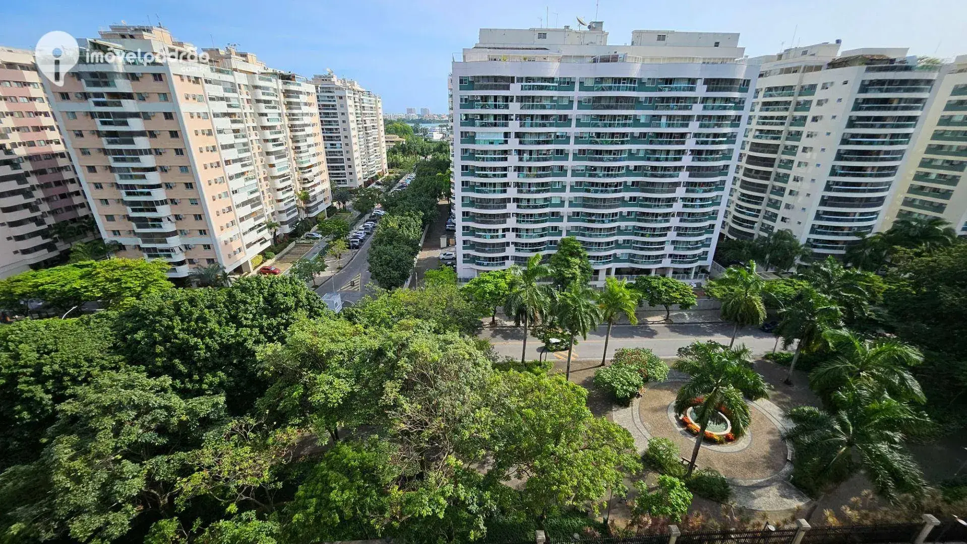 Furnished 2-bedroom apartment with enclosed balcony — photo 14