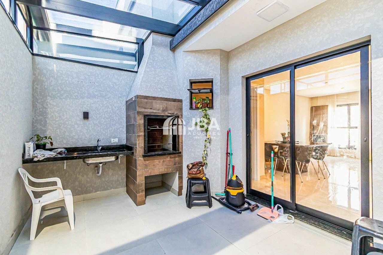 Casa de 125 m² con balcón gourmet y bañera — photo 3