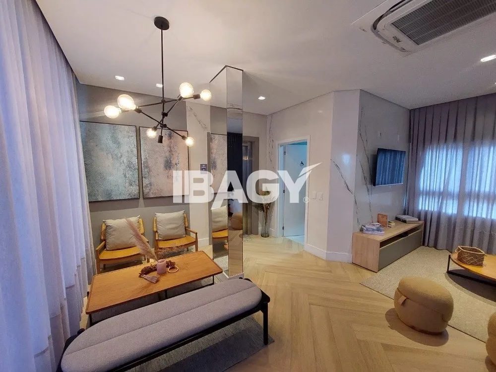 Furnished 133 m² apartment with 3 en-suite bedrooms — photo 26