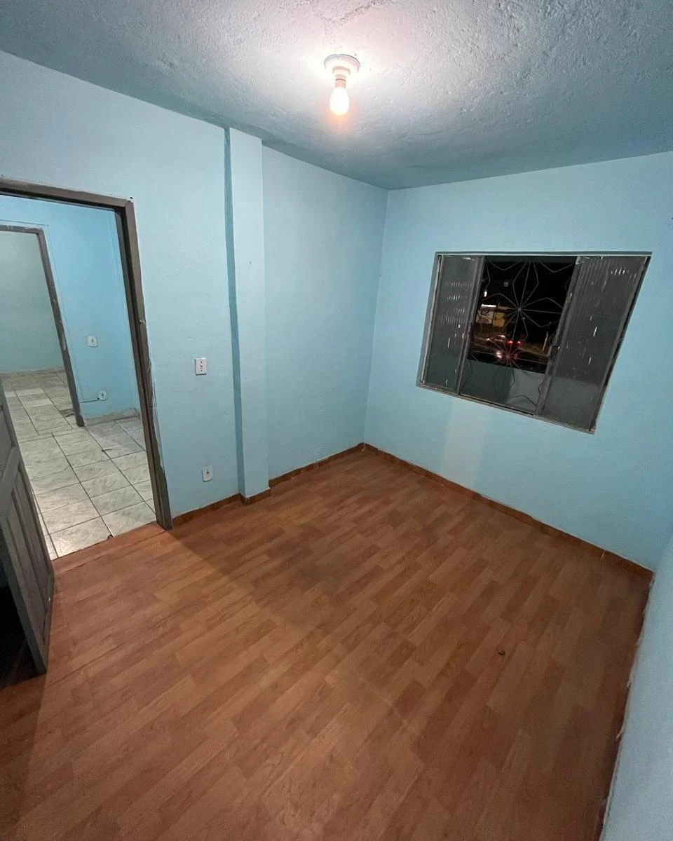 2-bedroom house, 1 with its own bathroom, 100 m²