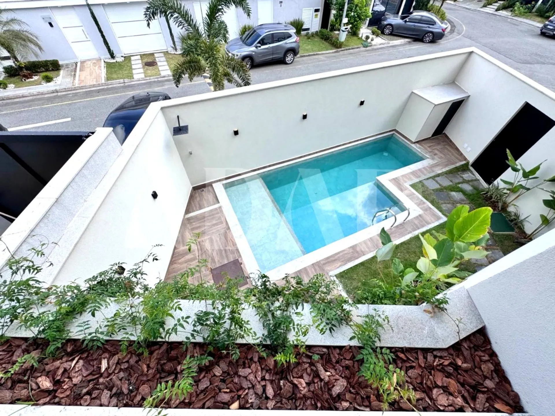4-bedroom apartment with a mountain view in Rio de Janeiro — photo 22