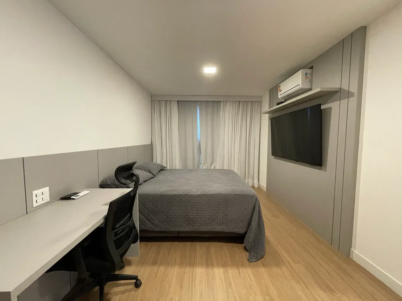 Furnished 151 m² apartment with 3 en-suite bedrooms and 2 parking — photo 3