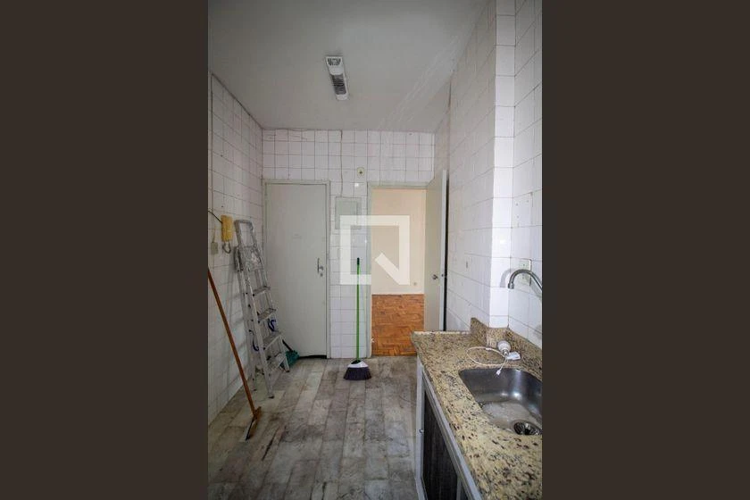 Apartment, 85 m², with wood or laminate floors — photo 31