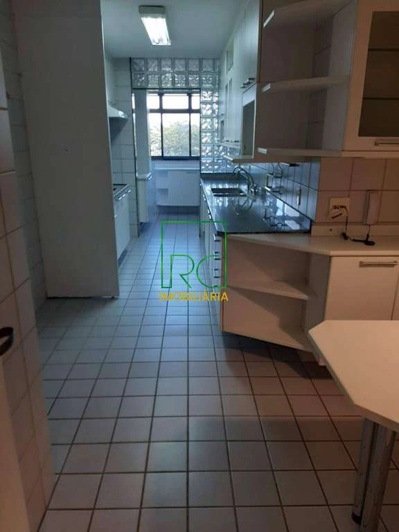 Apartamento mobiliado de 4 quartos com cozinha fechada — photo 29