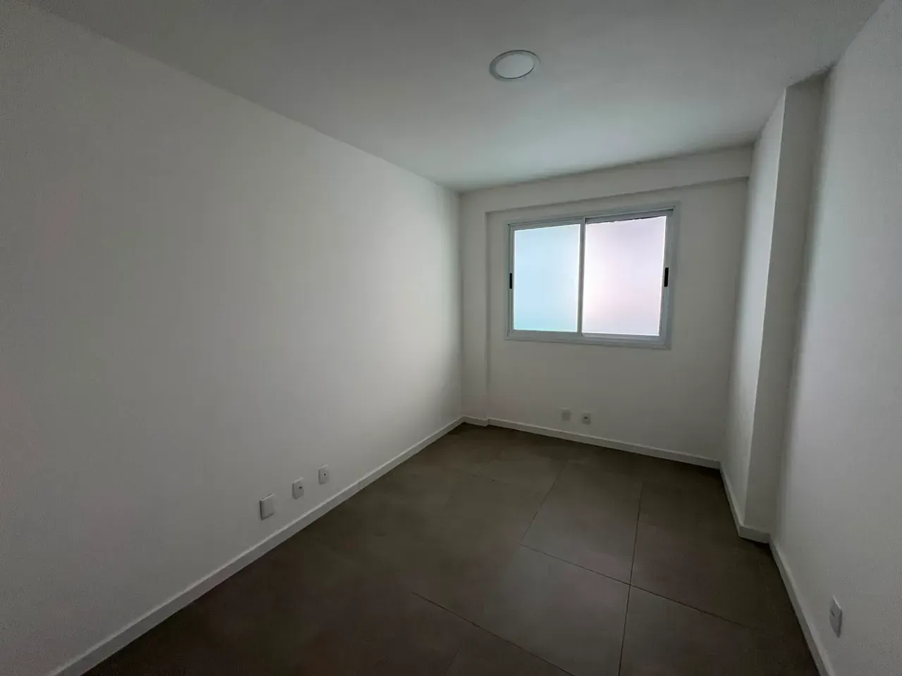Apartamento sem mobília com 3 quartos e 2 banheiros — photo 15