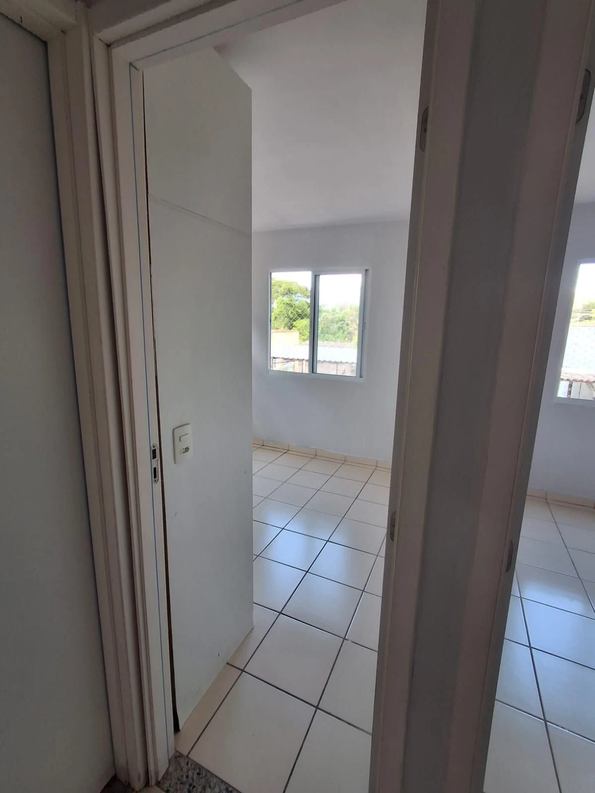 Apartamento de 2 quartos em condomínio com piscina — photo 10