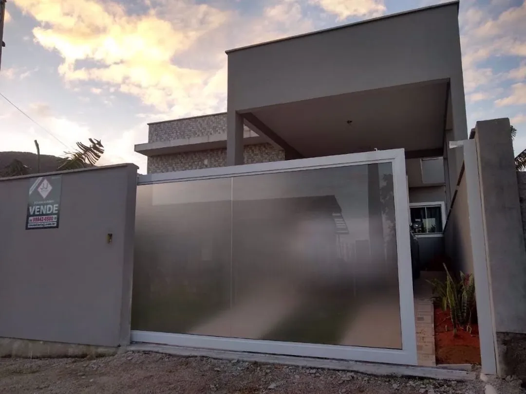 3-bedroom house with a grill on the balcony in Florianópolis — photo 12