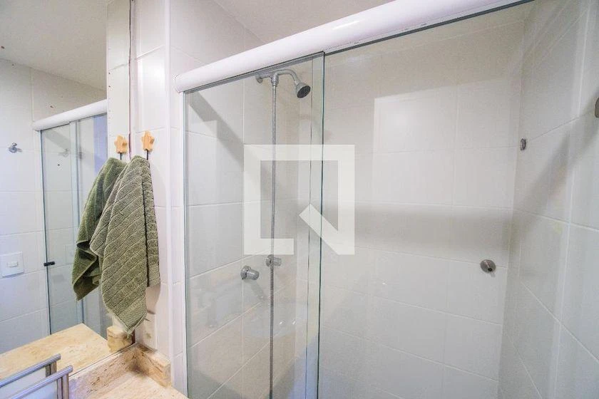 Furnished apartment, 65 m², with a glass-enclosed balcony — photo 36
