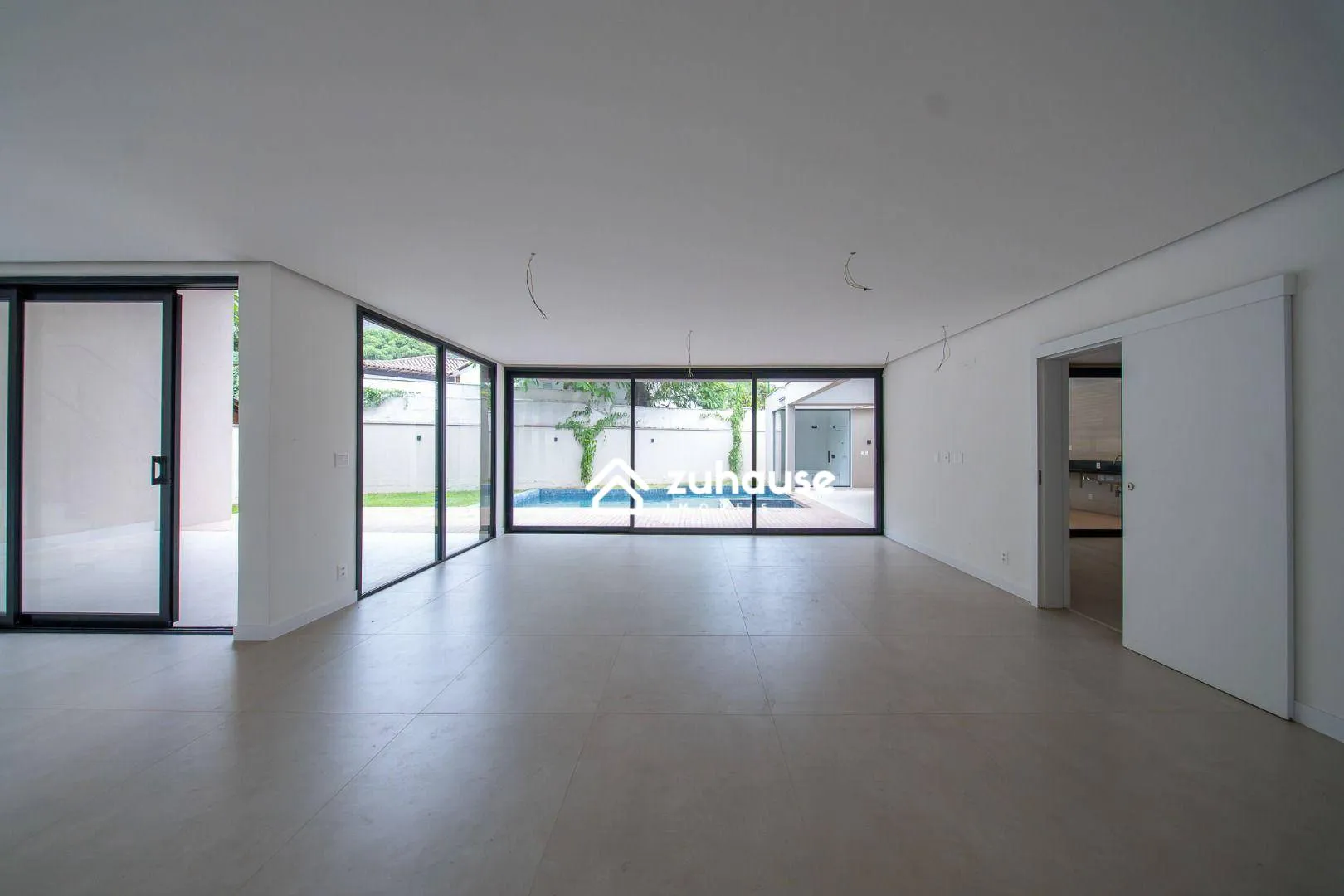 Casa tríplex com 5 quartos e 5 banheiros — photo 12