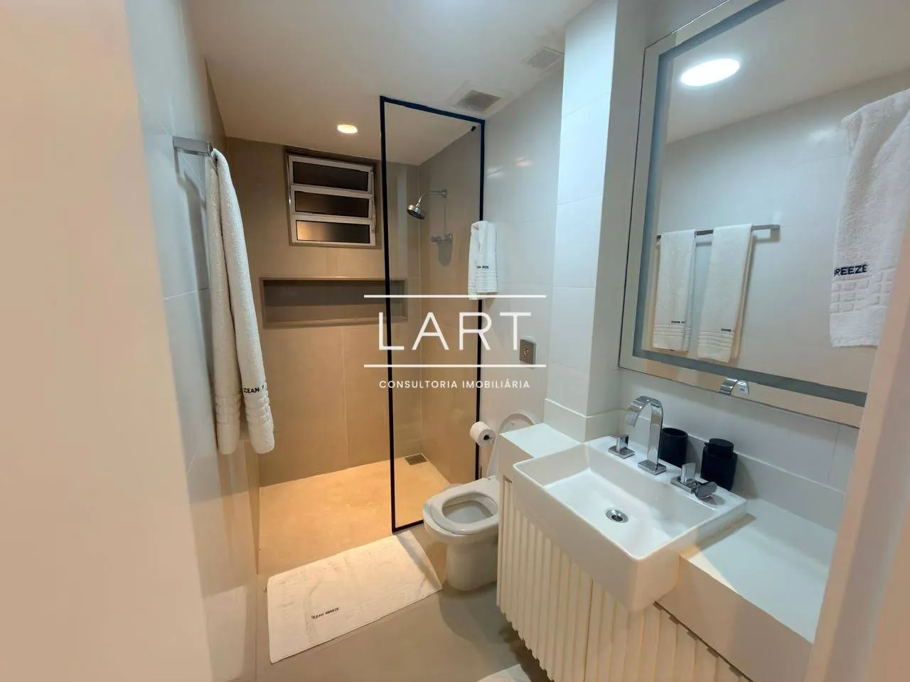 80 m² apartment with a washing machine and a home office — photo 12