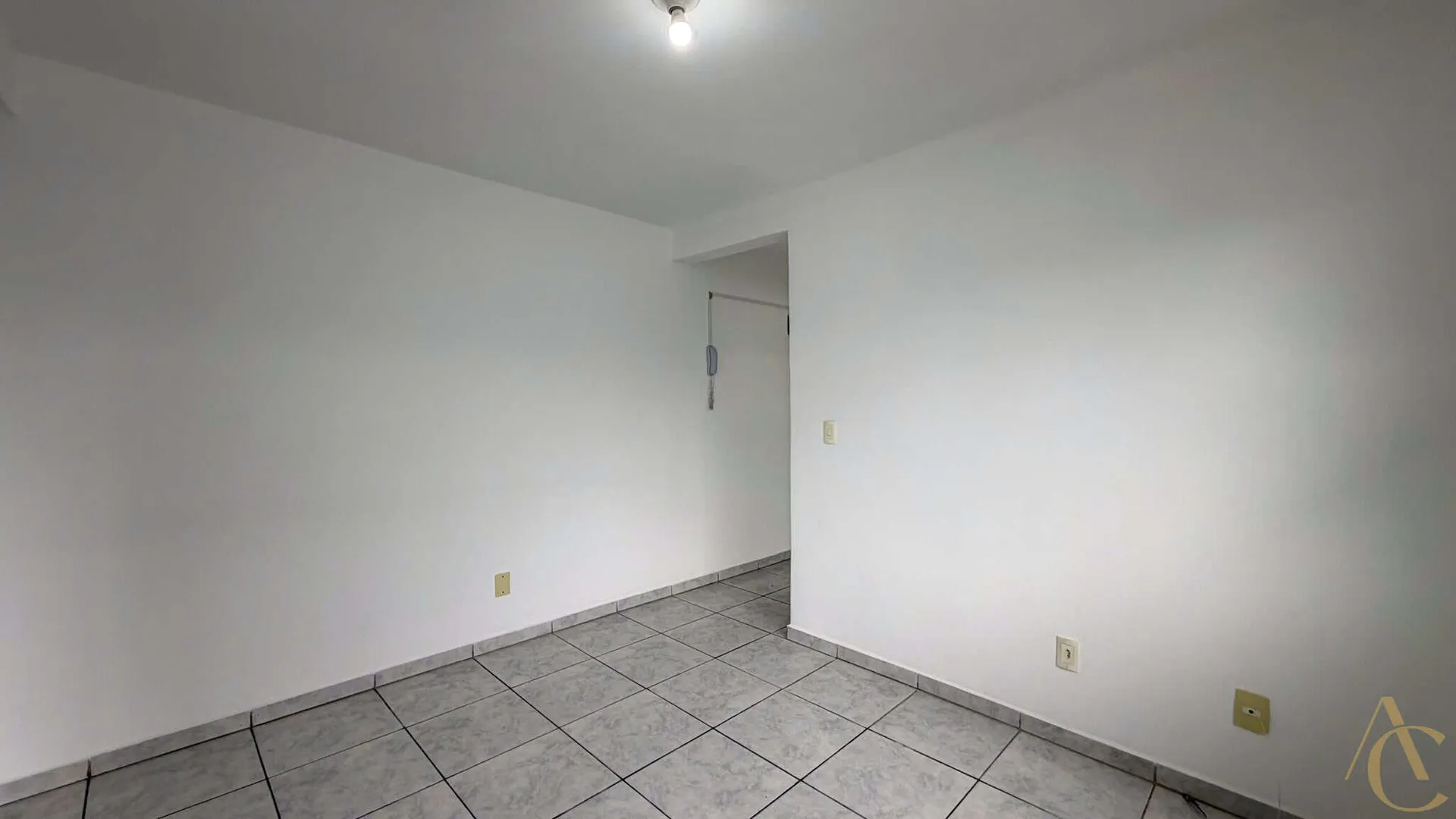 Apartment with 2 bedrooms and a separate kitchen — photo 7